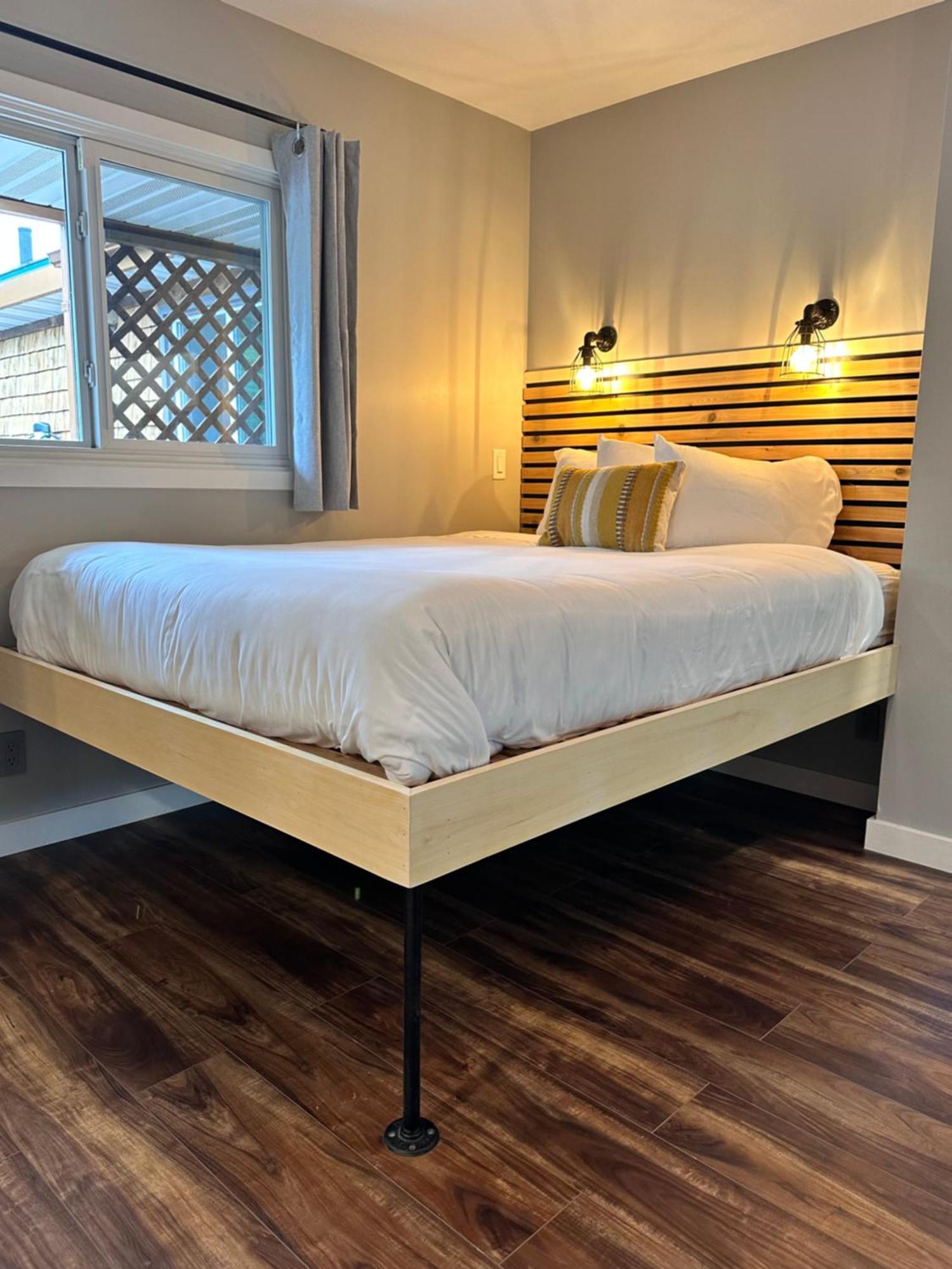 North Coast Place Marquette Bilik gambar